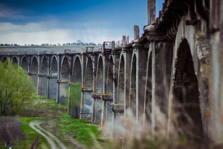 4 самых интересных заброшенных ж/д пути из разных стран
