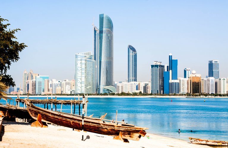 Возможно ли отдохнуть в ОАЭ бюджетно: 10 лайфхаков для экономных