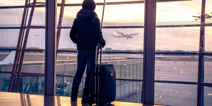 Почему пора перестать романтизировать переезд за границу?