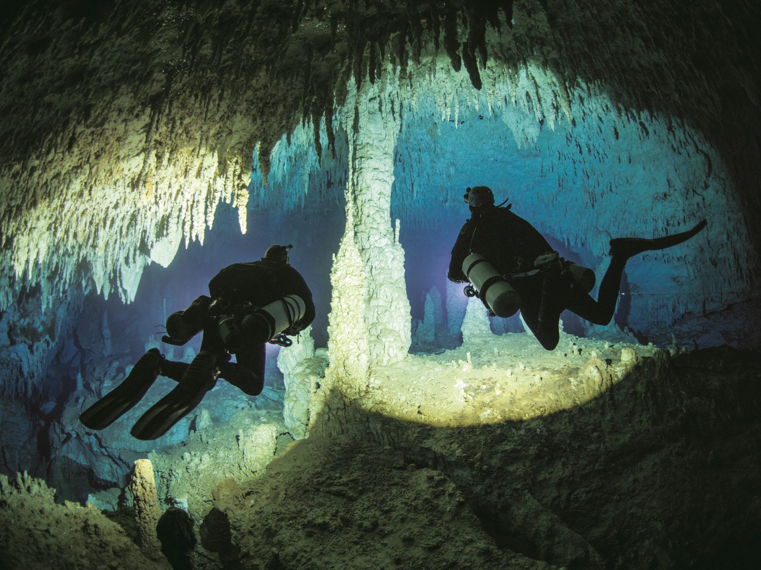 1. Самая глубокая подводная пещера - Границкое ущелье (Чехия)