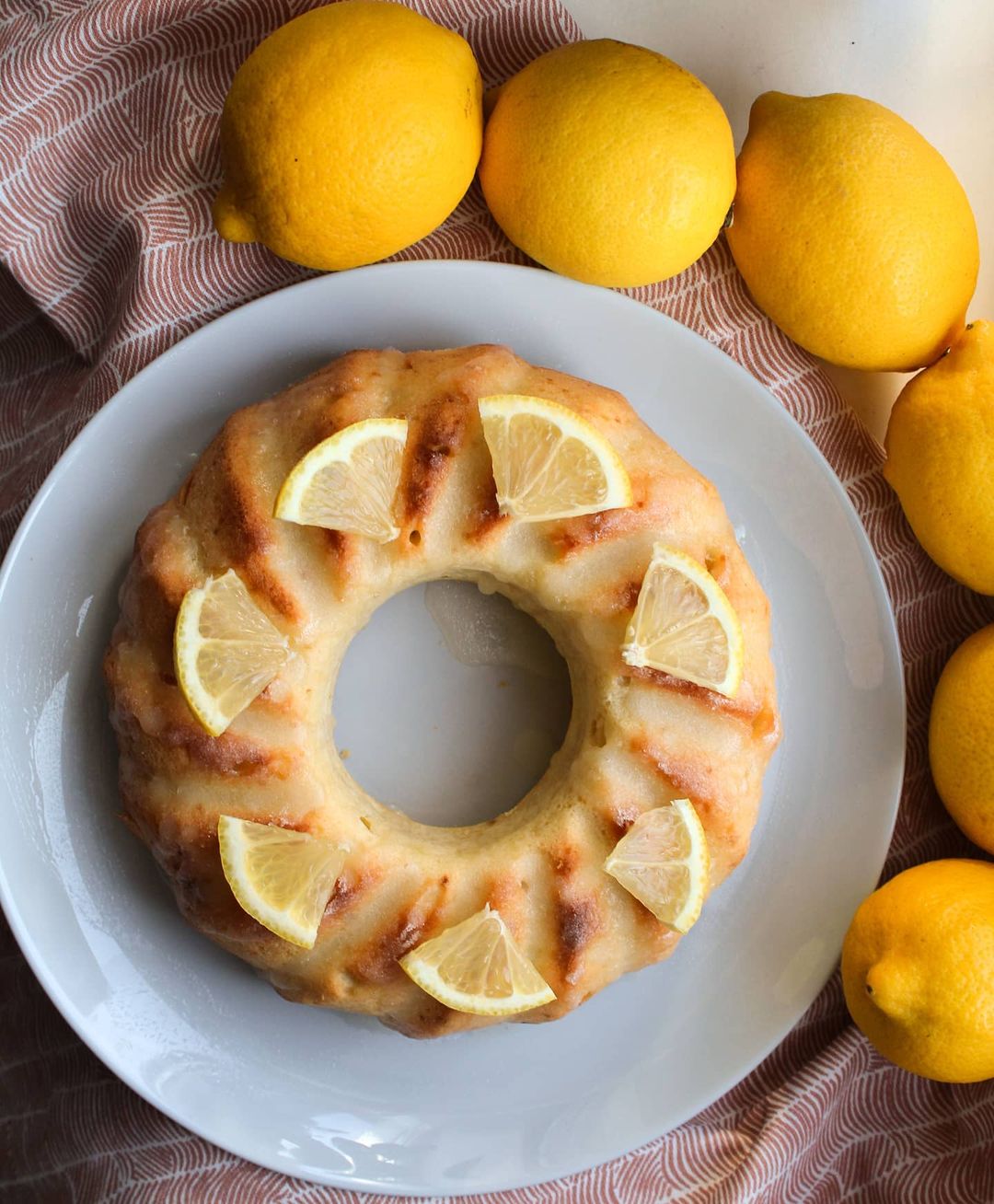 Лимонно-творожный кекс