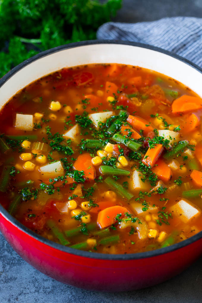 Супы быстро и вкусно без мяса. Для супа. Овощной суп. Вкусный овощной суп. Овощной суп с томатами и кукурузой.