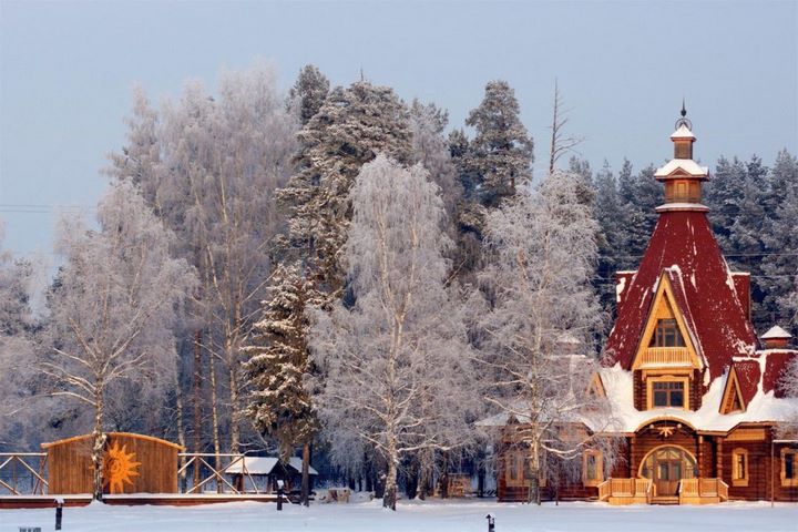 Сказочные места России, где можно провести зимние каникулы