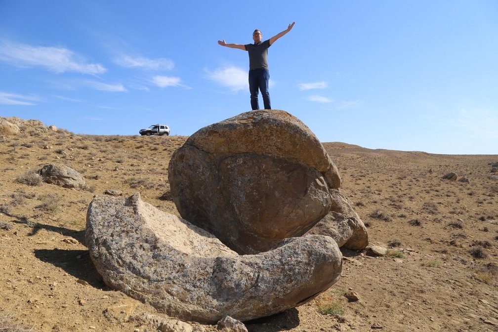 Тайны каменных шаров в Казахстане