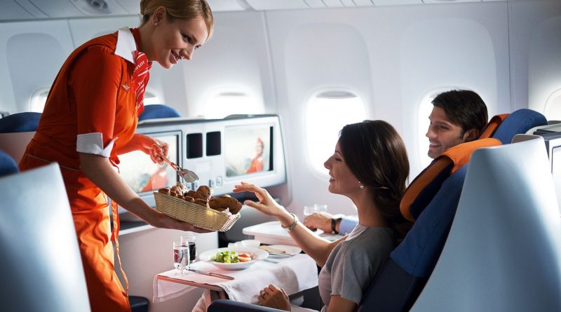 Какие напитки и еду не стоит употреблять на борту самолета