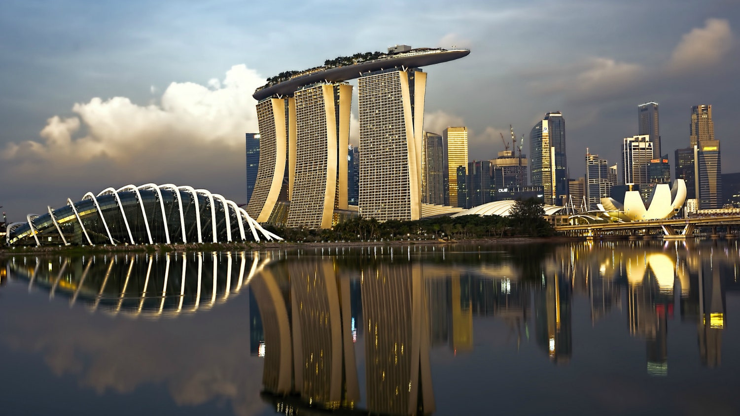 Метод Сингапура: как авторитарный режим создает самое технологичное государство планеты