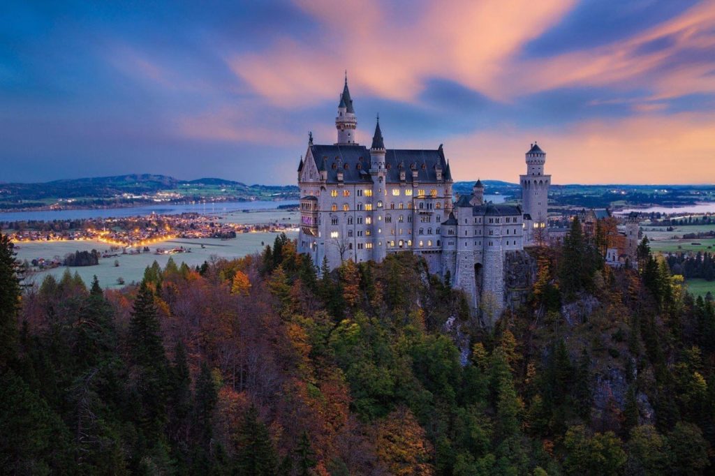 9 самых красивых замков в мире, которые обязательно стоит увидеть