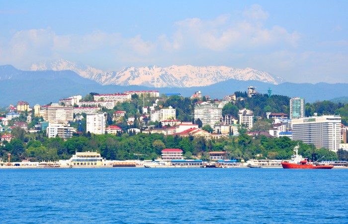 Где дешевле отдыхать в 2021: в Турции или в Сочи?