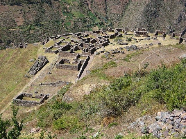 ЛЬЯКТАПАТА — ДРЕВНИЙ «ГОРОД СТУПЕНЕЙ» В ПЕРУ