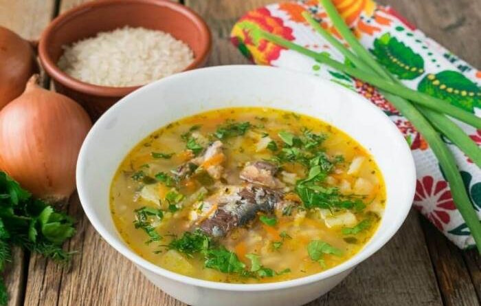 Суп с рыбой и рисом