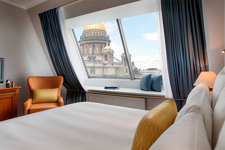 Как найти хорошую гостиницу в Санкт-Петербурге, в центре города?